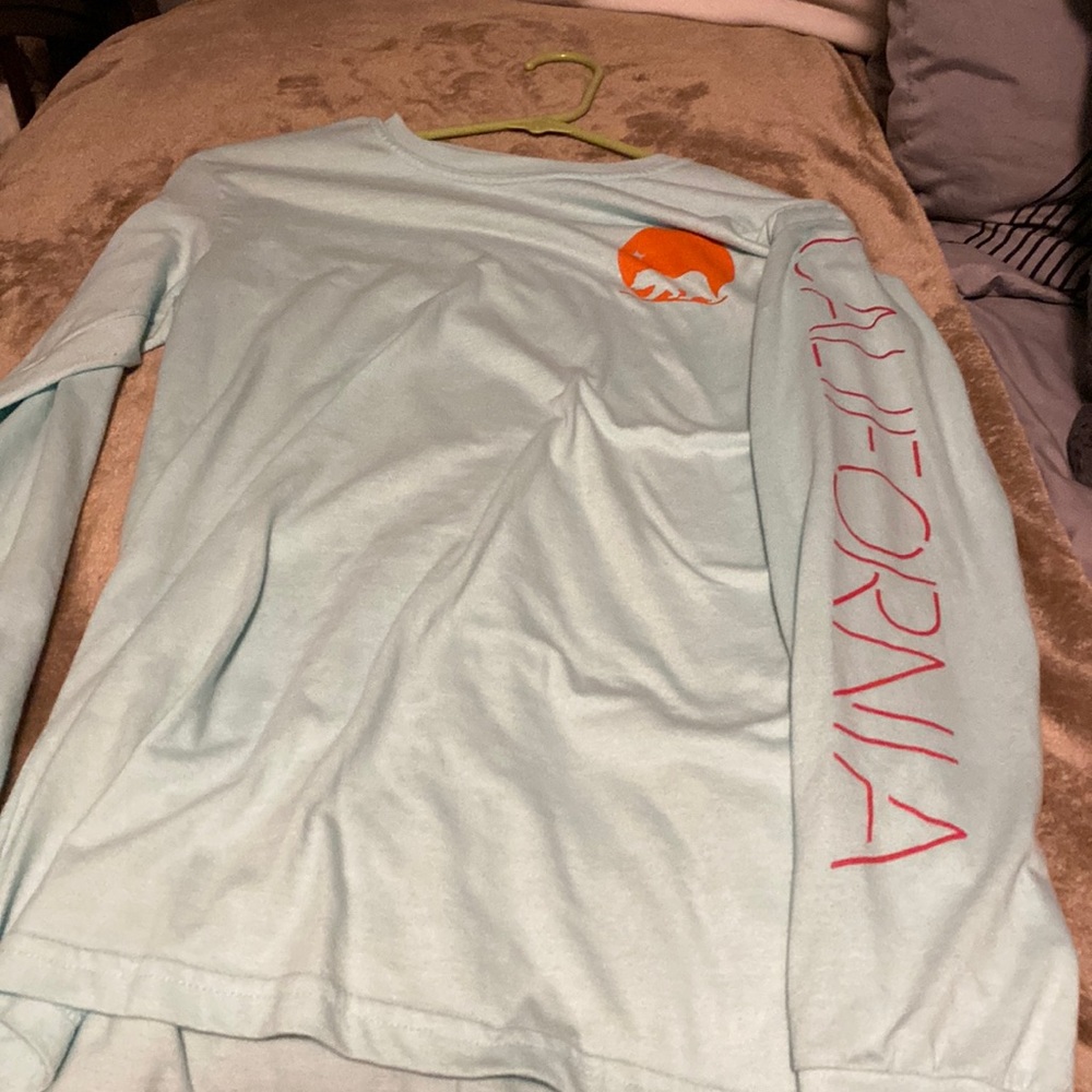 Long sleeve tee